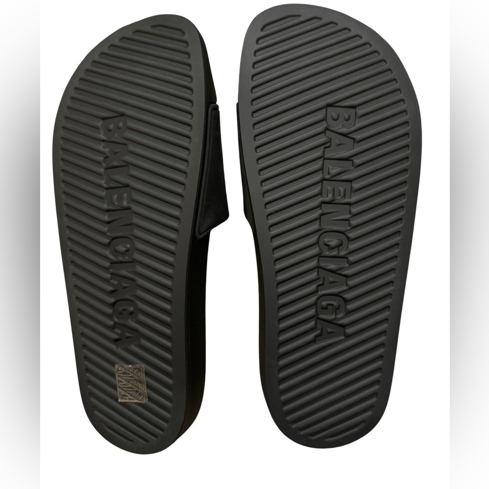 100% authentic Women’s Balenciaga New York logo pool slides size US 7! - Picture 2 of 4